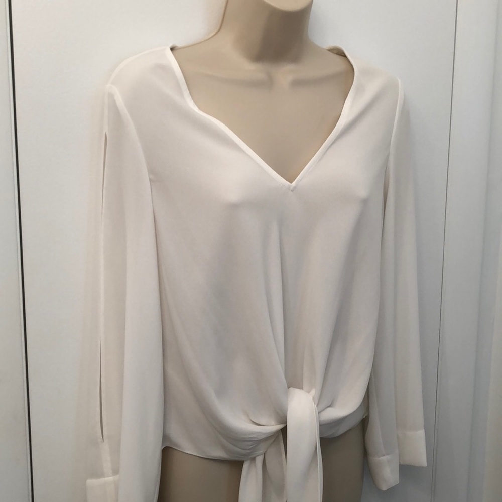 Rachel Roy // sheer white blouse 🤍 - Picture 3 of 5